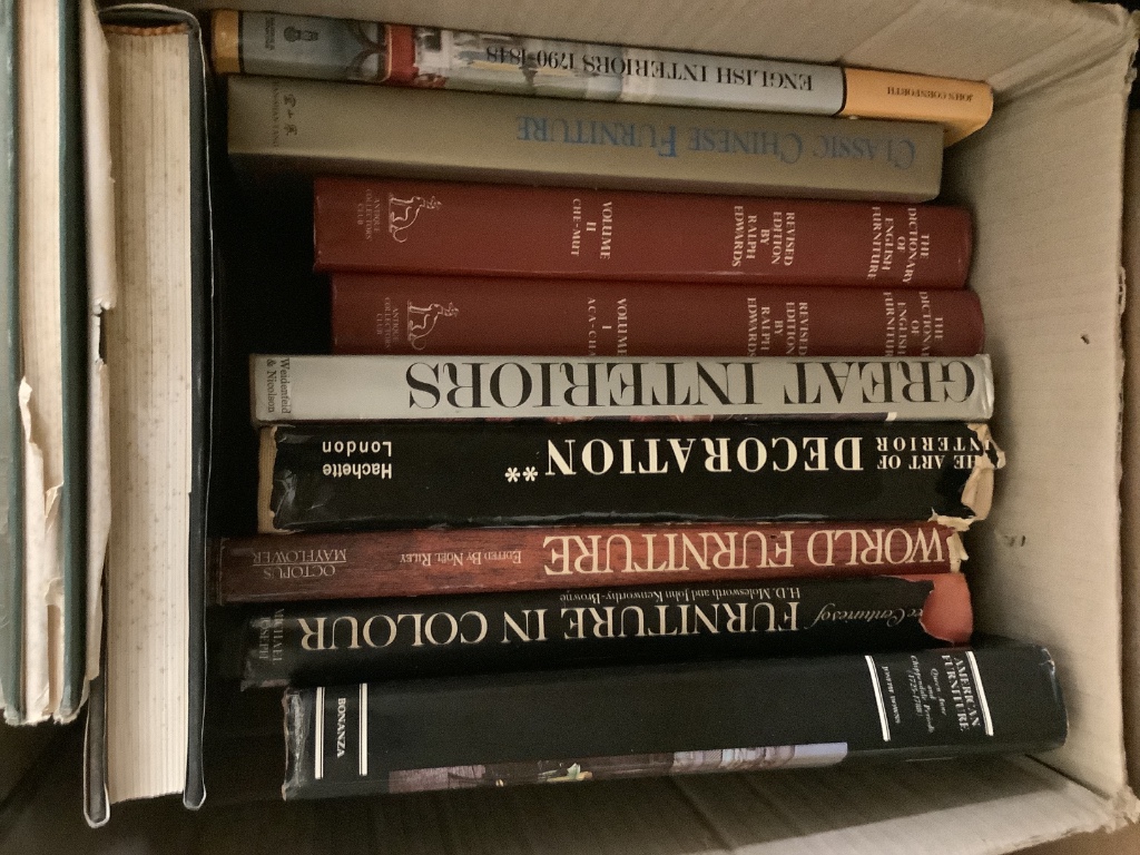 A collection of mainly Art and Antique reference books with some assorted bindings